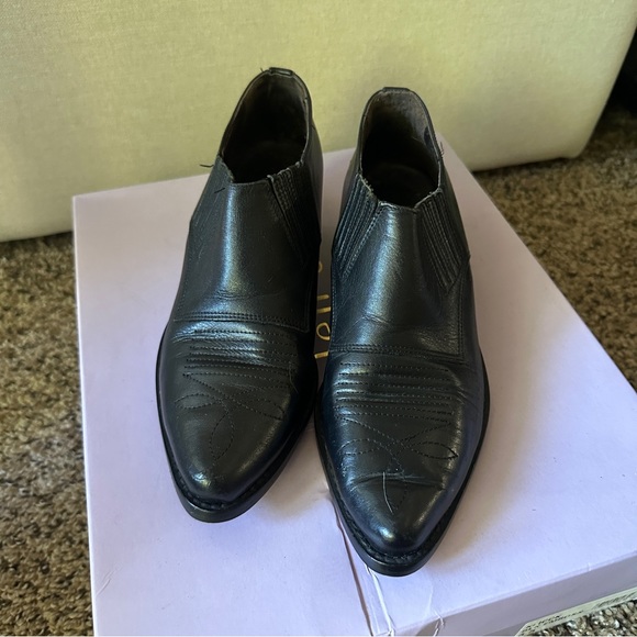 Vintage Guess pointed Oxford - Picture 3 of 6